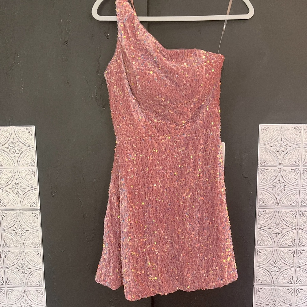Sequined vintage mauve dress, size 6